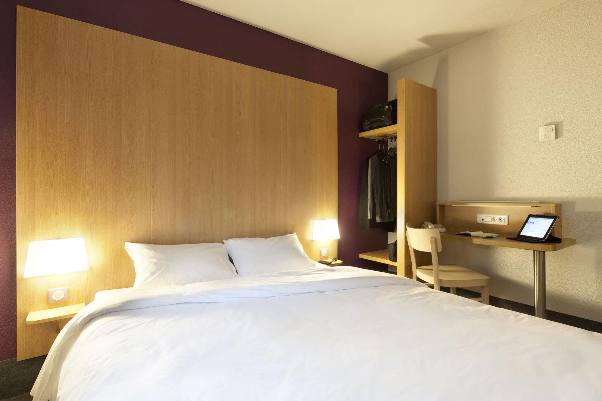 B&B Hotel Montlhery Linas Exteriér fotografie