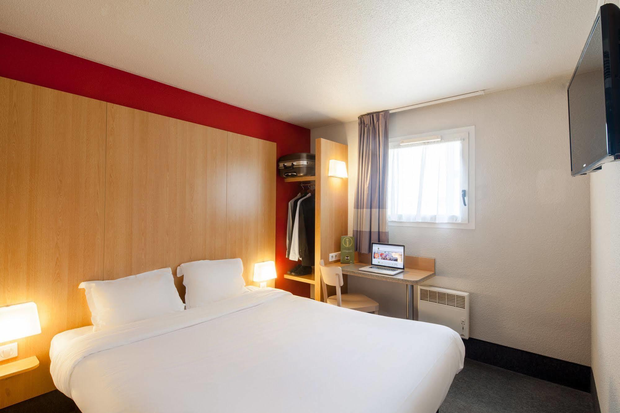 B&B Hotel Montlhery Linas Exteriér fotografie